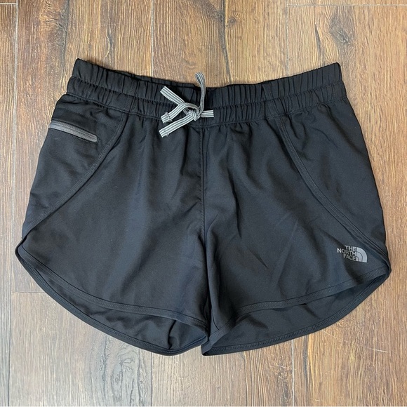 The North Face Black Athletic Shorts Lightweight Moisture-Wicking Design SZ MED - Picture 1 of 6